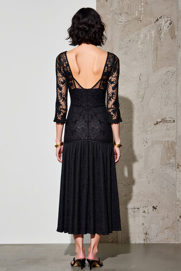 Robe midi fourreau noir avec dentelle